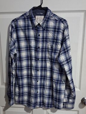 Weatherproof Men's Blue and White Plaid Button-Down Shirt Size Medium Soft